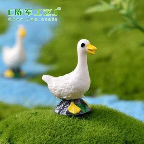 ZOCDOU 1 Piece Simulation Mini White Open Duck Small Statue Little Figurine Crafts Figure Ornament Miniatures