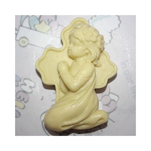 10*7.2*3.5CM Prayer girl shape Silicone cake mold / handmade soap mold / chocolate mold clay craft mould