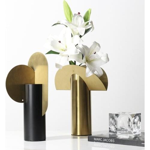 Modern Creative Abstract Living Room Golden Irregular Metal Vase For Home Office Porch Countertop Decoration Accessoines