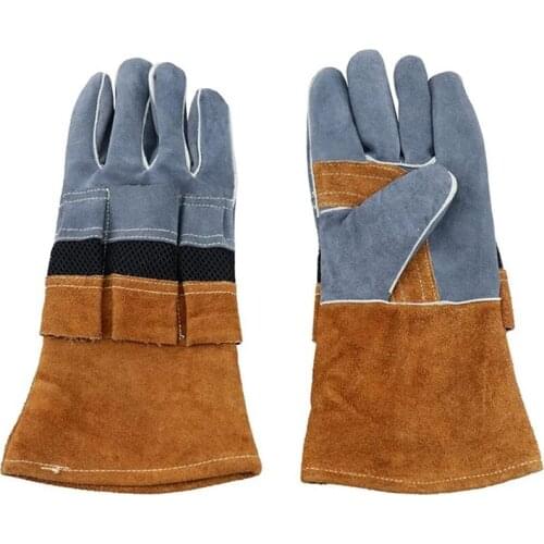 1Pair Outdoor Camping Flame-Retardant Insulated Cowhide Barbecue Protective Gloves BBQ Tool Gloves Accessories