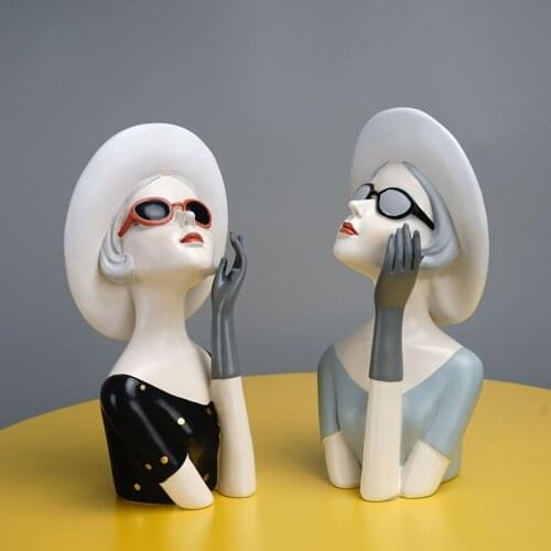 Resin Statue Sunglasses Girl Home Decor Modern Nordic Figurines for Interior Living Room Decoration Not Big Decorative Figures