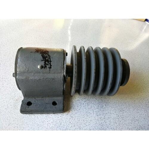 Bulk Cement Tank Accessories Bulk Tank Truck Crossing Bridge Air compressor drive over bridge slot wheel