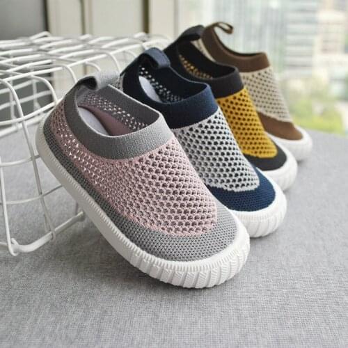 Spring Summer New Childrens Sandals Flying Woven Hollow Net Shoes Boys Girls Soft Sole Casual Shoes Sock Shoes Sneakers