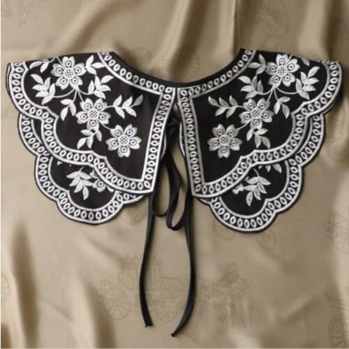 Q1FA Vintage Hanfu Lace-Up Shoulder Shawl Wrap Embroidery Floral Lace Scalloped Necklace Fake Collar Lapel Blouse Mini Poncho