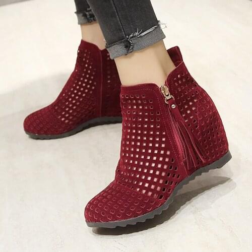 2021 New Hollow Engraved Inner Heightening Hole Shoes Tassel College Style Slope Heel Breathable Net Boots Summer Womens Boots