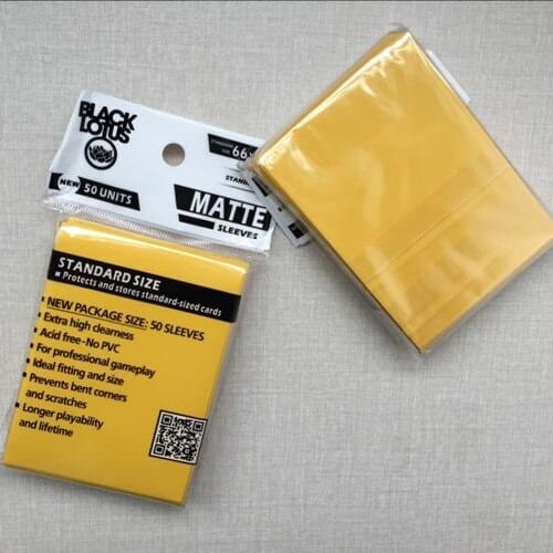 100 PCS/LOT Yellow Matte Sleeves, Protector for Trading Cards MTG Cards Cover Pkm/YGO/MTG CARDS Matte Sleeves 66x91mm