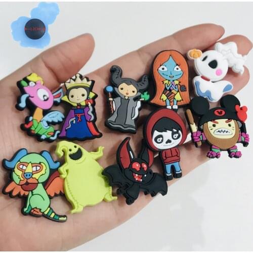 Wholesale 50Pcs Halloween Witch Skull Ghost Witch Cartoon Shoe Charms Accessories Garden Shoe Decor for Wristbands Croc Jibz