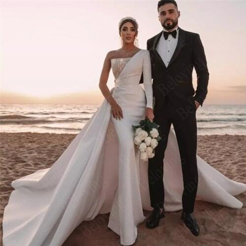 Dubai White Pearl Mermaid Wedding Dresses Saudi Arabia 2021 One Shoulder Sequined Bridal Gowns Detachable Train Vestido De Novia
