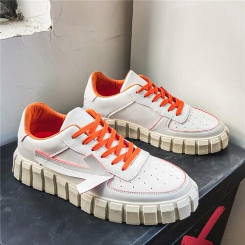 Hot Selling White Mens Platform Sneakers 2021 Fashion Casual Shoes For Men Breathable Designer Chunky Sneakers Mens Board Shoes