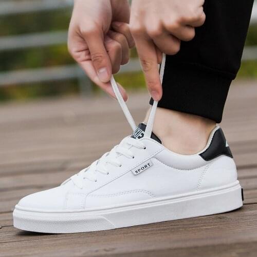 Men Classic White Sneakers 2020 Super Hot Fashion Casual Male High-Top Canvas Shoes Simple Atmospheric Platform Homme Walking