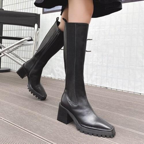 2021 Kings new net red same womens fashion boots with square head concave convex sole and high heel