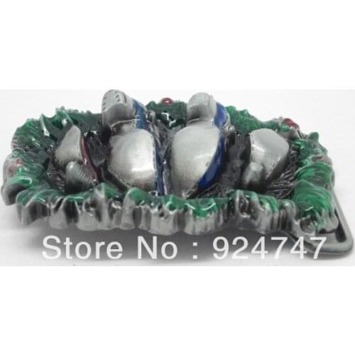 Shoes in the grass OOXX Sexy and Funny Belt Buckle