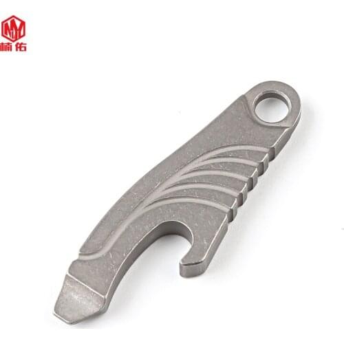 1PCS Titanium Alloy Beer Bottle Opener Mini Multi-Function Keychain Gadget Portable Portable Fashion EDC Pendant