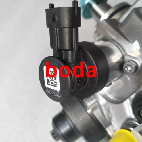 Original and New Common rail fuel pump 0445020517