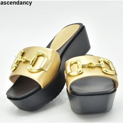 Women Party Pumps Round-toe Thick-soled Flat Mid-heel Fur Sandals Large Size Metal Chain Shoes All-match Womens Platform Heels