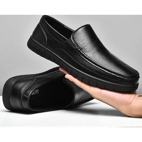 Mens Slip on Casual Shoes Leather Comfortable Men Loafers Moccasins Shoes Flats Fashion Non-slip Driving Shoes