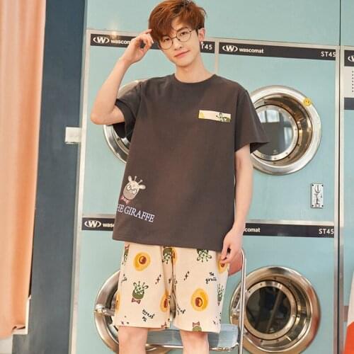 Summer New Funny Giraffe Print Cartoon Pajamas Set O-neck Short Sleeve Casual Men Homewear Suit Cotton Loungewear Male Sleepwear