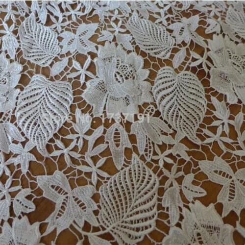 Elegant White Fabric Rose Floral Embroidered Lace Fabric Bridal Fabric