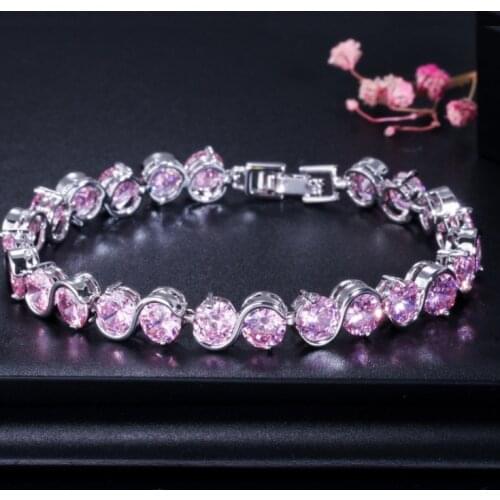 Classic Fashion Personality Trend Womens Simple and Exquisite Jewelry Bracelet Party Jewelry Gift