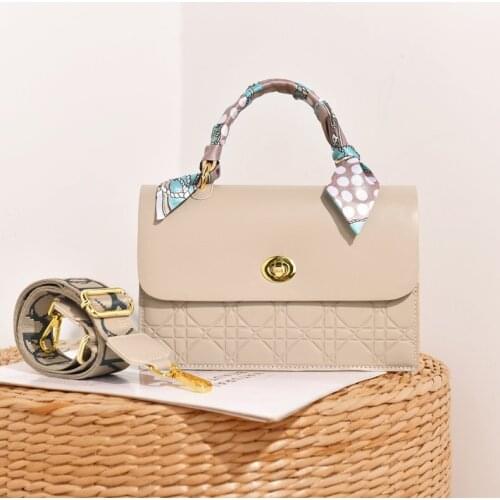 Solid Color Embossing With Short Handles FemaleCrossbody Bags 2021 Fashion Trend Womens Luxury Designer Shoulder Strap Handbag