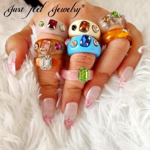 JUST FEEL Multicolor Resin Acrylic Crystal Rings For Women Girls Irregular Geometric Circle Ring Fashion Statement Party Jewelry