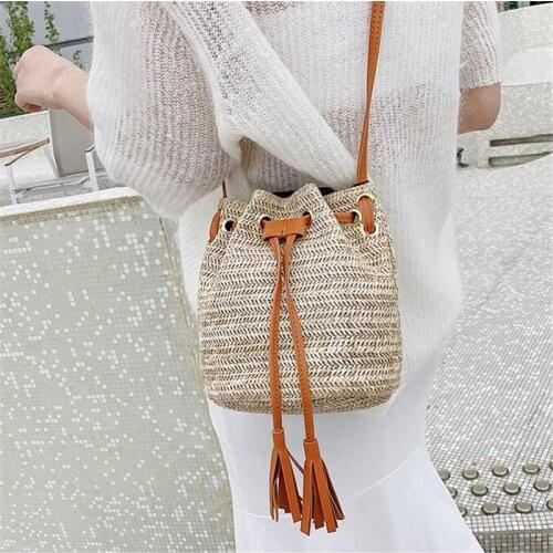 2021 Summer Ladies Bag Retro Drawstring Bucket Bag Handbag New Womens Tassel Portable Slung Shoulder Bag