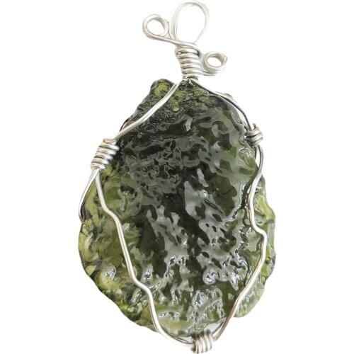 Natural Crystal Green Moldavite Necklace Pendant Gem Stone Jewelry for Men Women