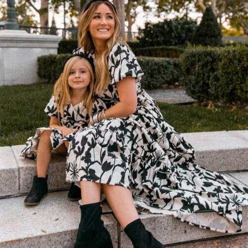 Mother-daughter 2021 American print dress parent-child wooden ear-to-ear large body-length wear with short-sleeved long dress