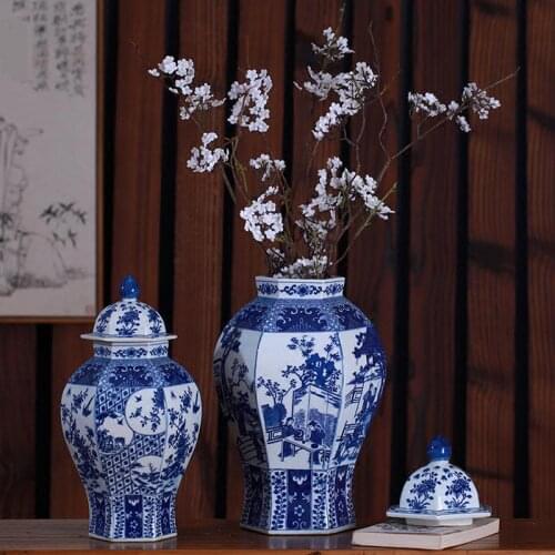 Jingdezhen Blue And White Porcelain temple jar Vase Antique New Classical Chinese Living Room Antique decoration ceramic jar