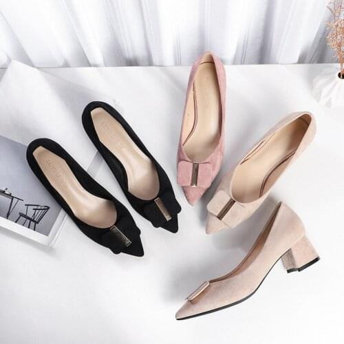 RAYNALIYA Shoes With Medium Heels