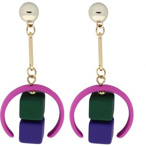 Unique Design Simple Alloy Resin Geometric Triangle Pendant Statement Earrings Women Long Style Charm Brincos cadeau maitresse