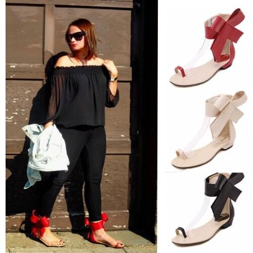 2020 New Oversized Bow Toe Covering Flat Sandals Womens Summer Flower Hollow-out Velcro Womens Shoes