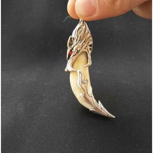 Chinese Archaize Tibetan Silver Wolf Head Dog Tooth Talisman Pendant