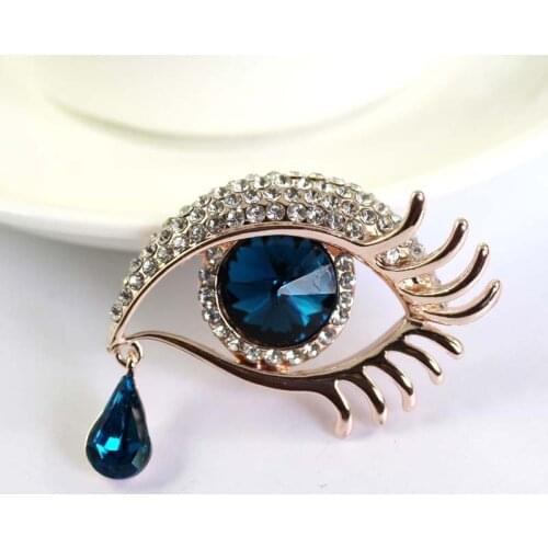New Models Loved Clothes Sweater Accessories Simple Crystal Brooches Golden Plated Exaggeration Eye Brooch pins