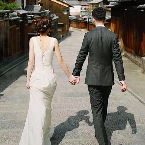 UVRCOS Sleeveless Wedding Dresses