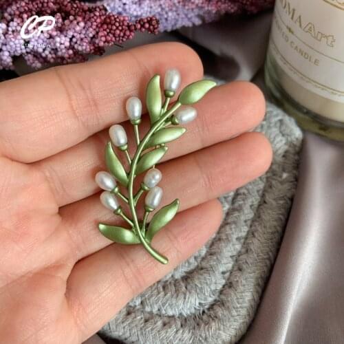 Green Leaf Pearl Enamel Leaves Brooches For Women Wedding Flower Party Casual Office Brooch Pins Gifts