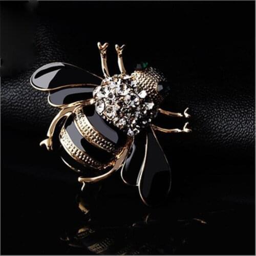 Alloy Metal Special Bee Brooches Enamel Broches Gold Color Champagne Crystal Hijab Pins Halloween Party Accessories Joyas