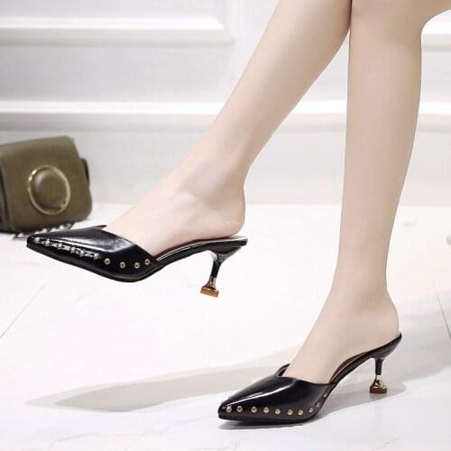 Fashion comfortable comfortable non-slip flat elegant trendy shoes ladies slippers outside Half-drag PU Metal decoration U30-29
