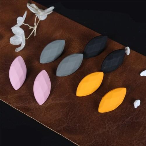 Turtle shell Leaf Earrings For Women Girls Paint Spray Black Gray Pink Orange Stud Earrings Waterdrop New Fashion Women Jewelry
