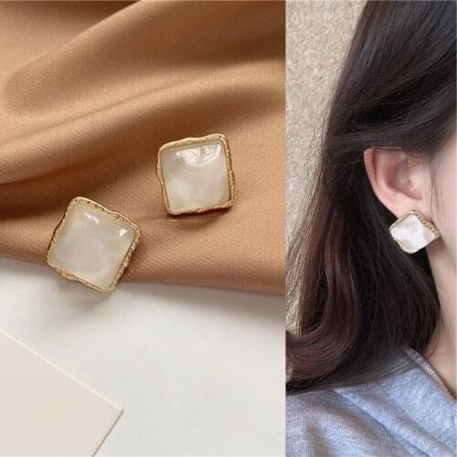 Vintage Simple Irregular Geometric Square Rhombus Acrylic Stud Earrings for Women Girls Teens Earrings 2021 Trend New Arrival