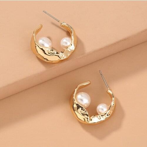 Origin Summer Statement Big Round Pearl Open Earrings for Women Female Gold Color Metal Irregular Hoop Earrings Vintage Jewelry