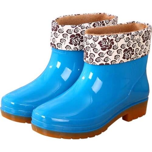 Plus Velvet Rain Boots Womens Short Work Rain Shoes Waterproof Warm Anti-slip Kitchen Rubber Shoes Shoe Cover Colorful Winter