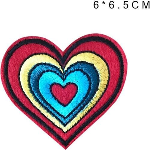 Red Love Heart Embroidered Patch Iron on Sewing Applique Badge Clothes Patch Stickers Apparel Craft Sewing Accessories Parches