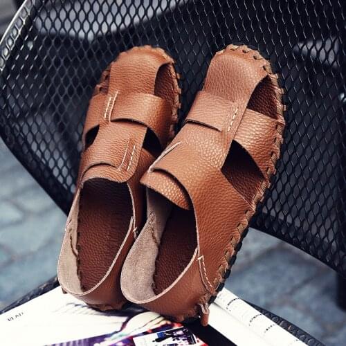 Summer mens sandals Low-cut leather flat-bottomed beach shoes, large size handmade stitching hole shoes H368