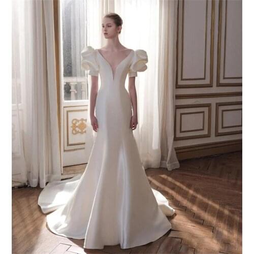Korea Style Deep V-Neck Wedding Dresses Short Sleeve Satin Sweep Train Mermaid Bridal Dress Arabic Wedding Gowns vestido novia
