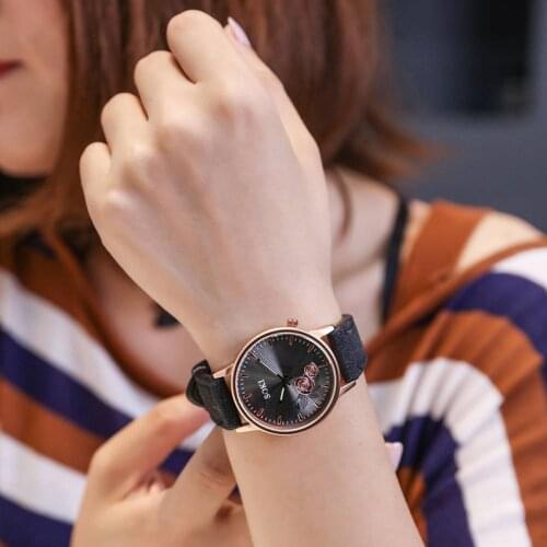 Simple Temperament Elegant Fashion Flower Trend Korean Student Belt Large Dial Quartz Watch