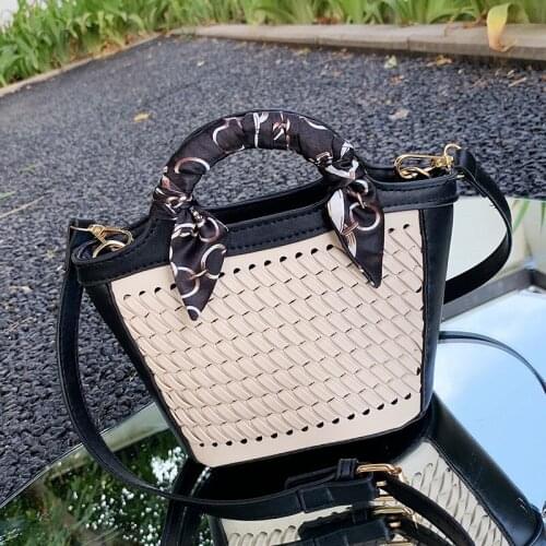 Hand-Carrying Knitting Bucket Bag Female Summer Design 2021 Summer Beach Shoulder Messenger Bag new crossbody bags