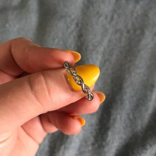 1PC Classic Twist Shape Ring for Women Engagement Twist Braided Rings Diamond Stackable Wear Ring Romantic Holiday Gifts