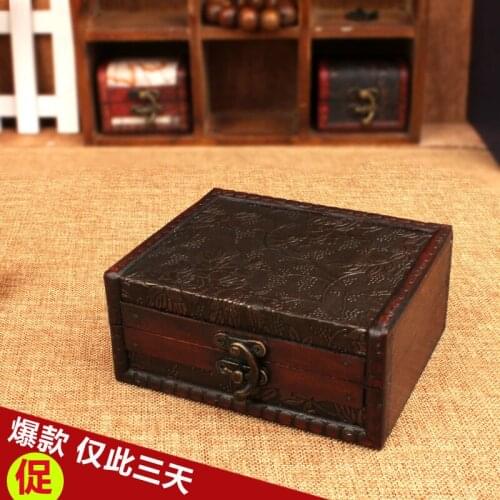 Retro interlocking wooden box photo locket European retro wooden storage box storage props