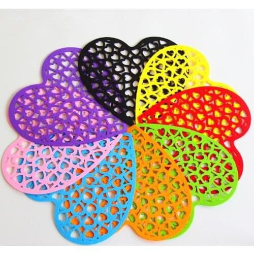 T-N Big Heart Hollow Thicken Nonwoven Felt DIY Package Warm Family Corridor Environment Layout Wall Hanging Work Home Ornament